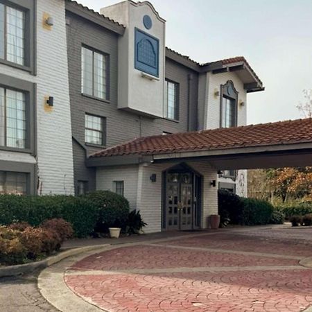 Days Inn By Wyndham Augusta Washington Rd Экстерьер фото