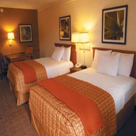 Days Inn By Wyndham Augusta Washington Rd Номер фото